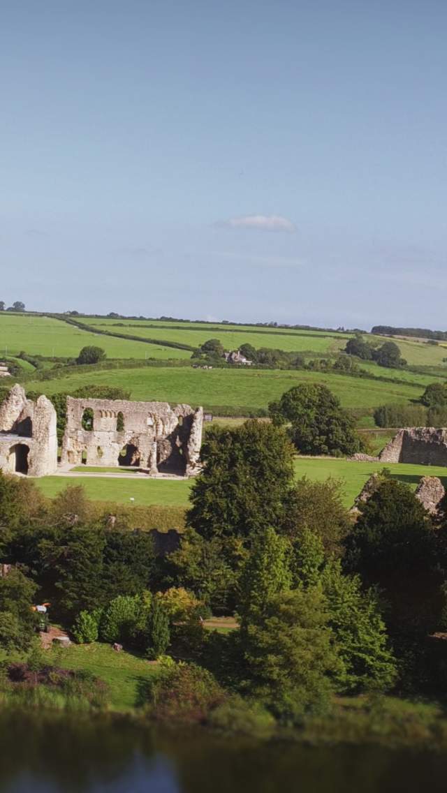 Explore beautiful Sherborne