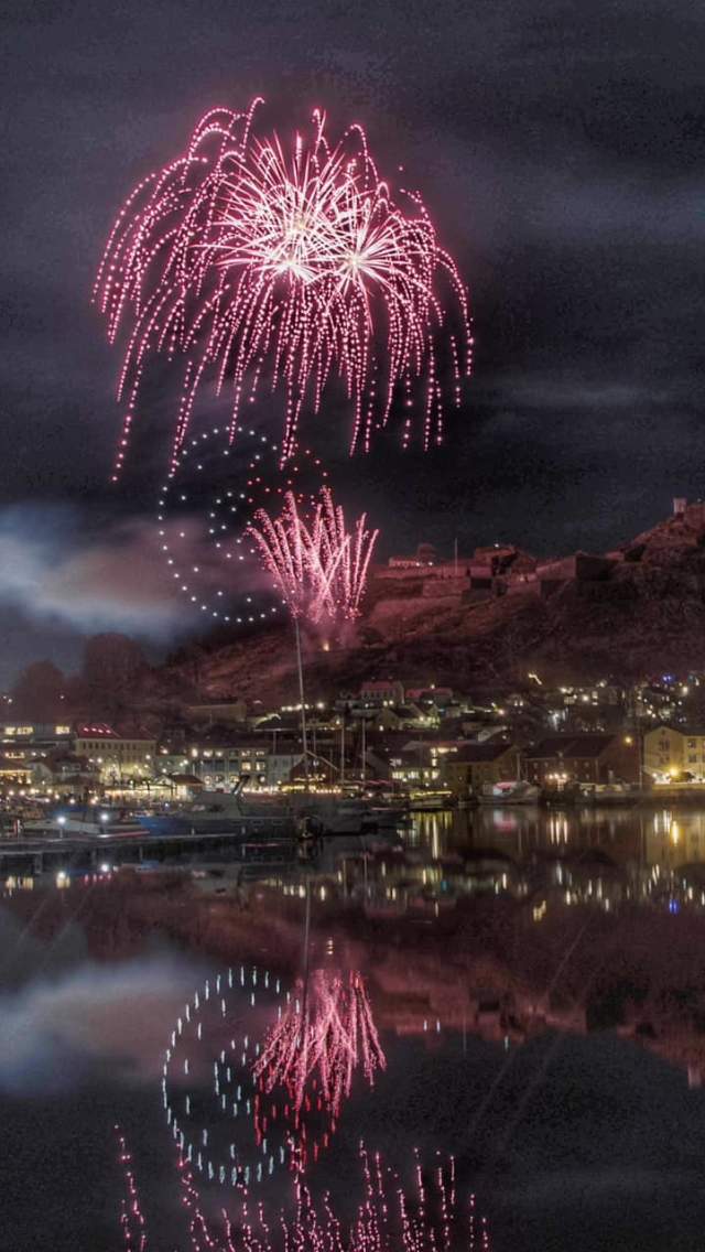 Julegateåpning i Halden med fyrverkeri