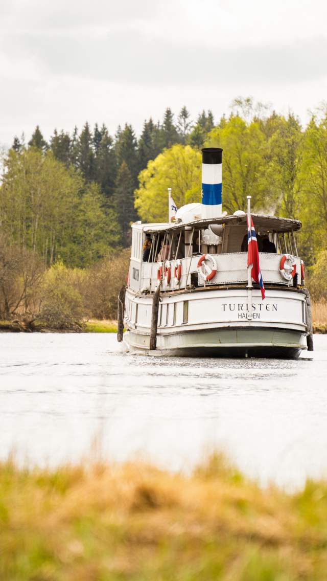 DS Turisten på tur i Haldenkanalen