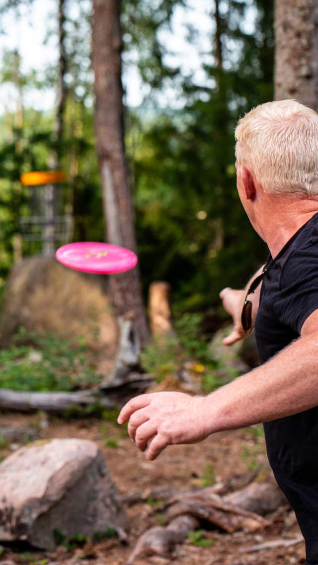 Frisbeegolf i Østgaardskogen