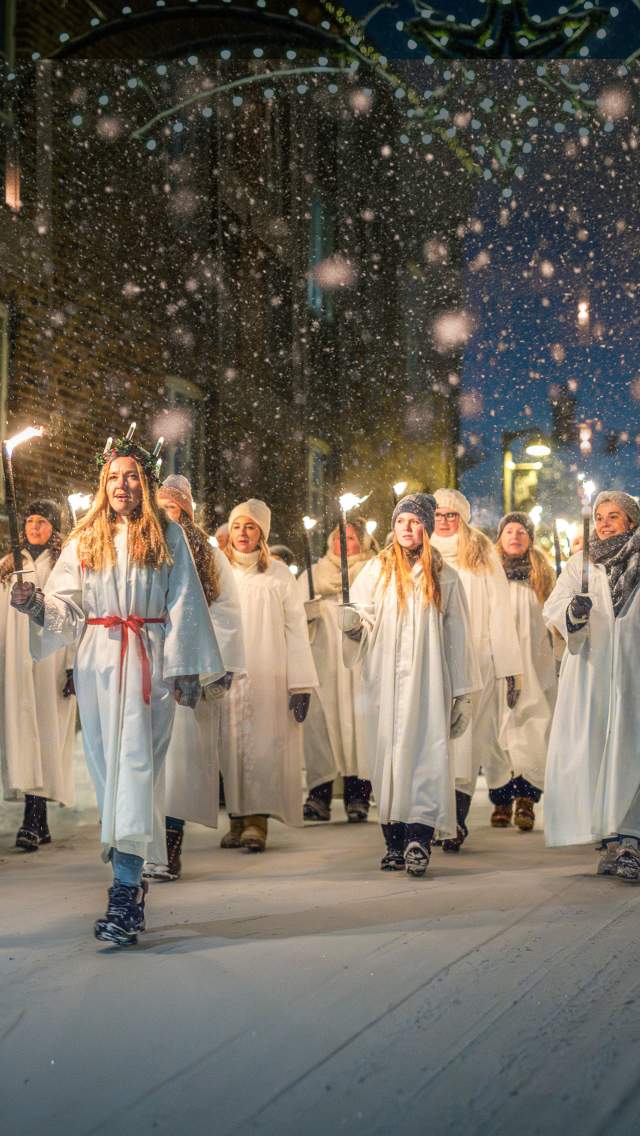 Lucia-tog på Verket i Moss med snø