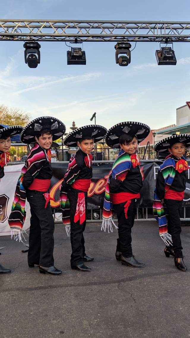 mexican culture outfits