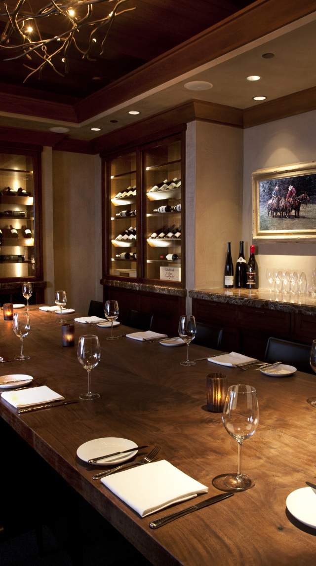 THE RANCH Restaurant_Carolina-Room
