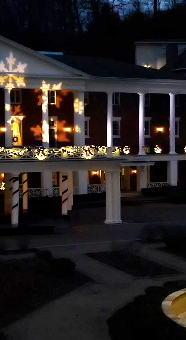 Omni Snowflakes Exterior