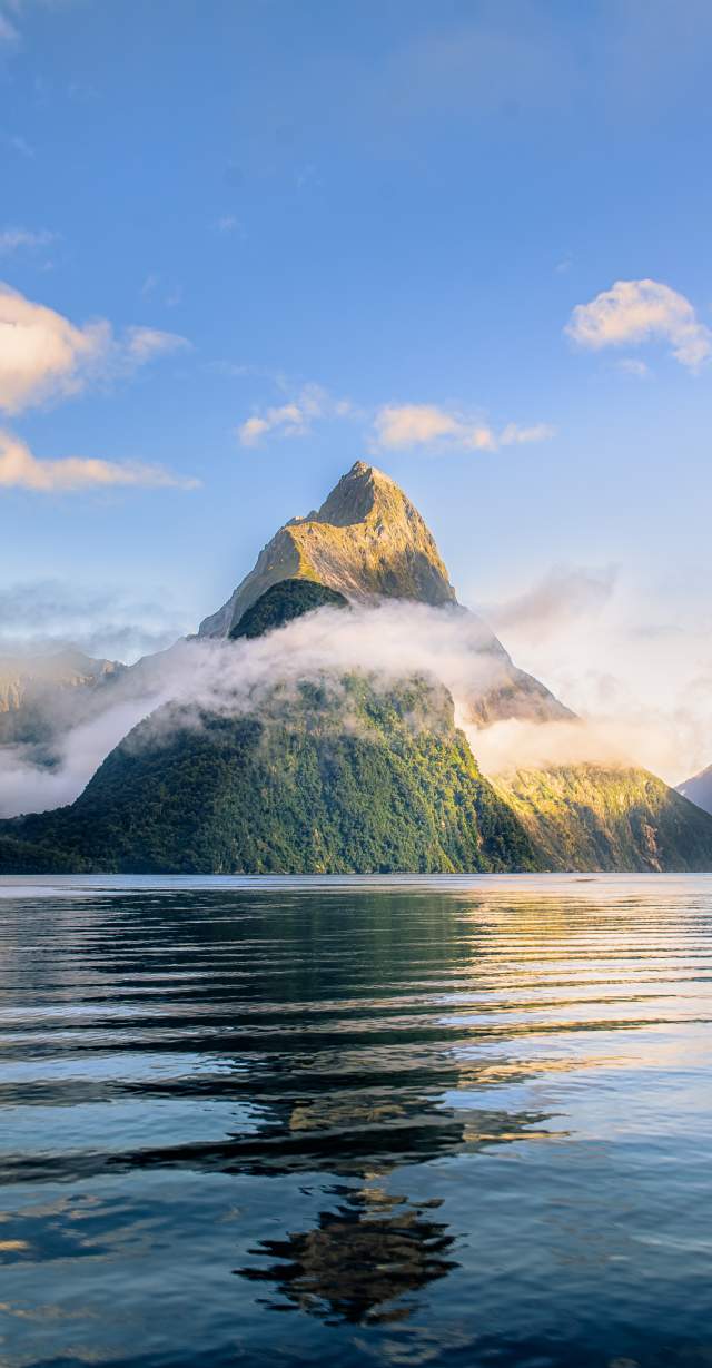 Incredible Tours from Queenstown to Milford Sound | Cheeky Kiwi