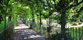 A view down Birdcage Walk in Clifton Village, West Bristol - credit Visit Bristol