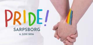 Arrangementsplakat til Pride Sarpsborg. To hender som holder hverandre, der en av hendene har en regnbue malt på.