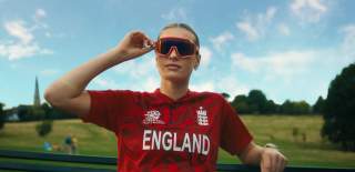 Lauren Bell England Cricket Team