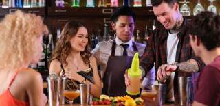 Revolution-Cocktail-Bar