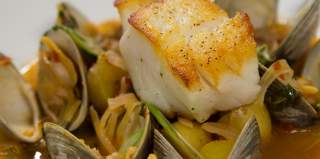 Small Bites: Pan-Roasted Cod and Rhode Island Littlenecks