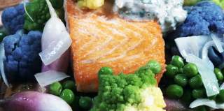 Small Bites: Seared Salmon With a Black Lentil Dal