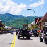 Jeeps in downtown gatlinburg