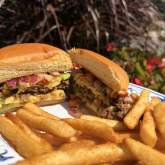 Pop’s Party Burger