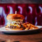 Jason Aldean’s Classic Cheeseburger