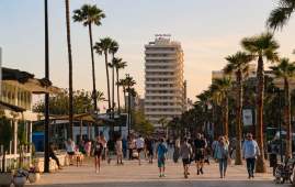 Qué hacer en otoño en Fuengirola: terrazas al sol, patrimonio y atardeceres junto al mar