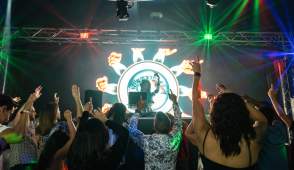 Gay Bars & Nightclubs in Palm Springs