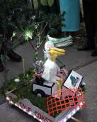 A Miniature Float at 'tit Rex