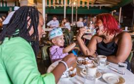 Beignets at Cafe du Monde