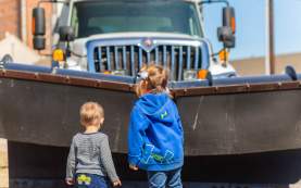 Wheels That Move the World 6