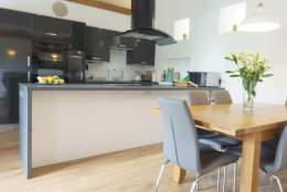 The kitchen/dining space at The Plovery at Church Farm Cottages in East Yorkshire.