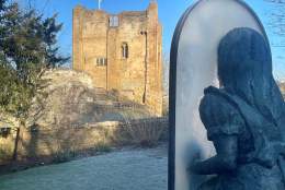 Alice Through the Looking Glass Statue, Guildford