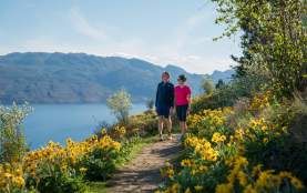Couple Hiking at Kalamoir Regional Park
