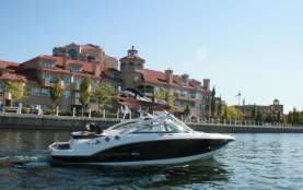 Lakefront Sports Centre