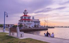 Lakeshore Drive at the Lakefront