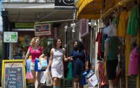 Shopping on Magazine Street