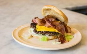 Bacon Cheeseburger – Camellia Grill