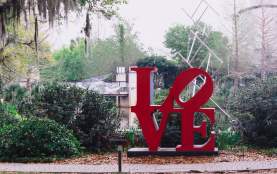 Sydney and Walda Besthoff Sculpture Garden