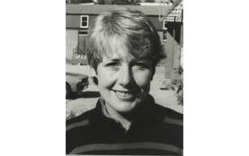 Hilary Finnie outside the Qtown Promotion Bureau office in 1988. Courtesy Mountain Scene