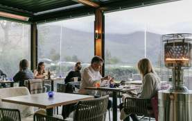 Diners enjoying French dishes à la carte at Bistro Gentil in Wānaka