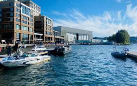 Southport Summer on the water