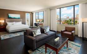 Delta Downtown King Suite