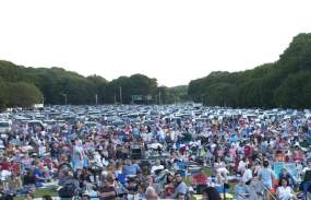 A crowd gathers at Kensico Dam for a summertime performance.