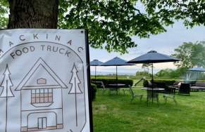 Outdoor dining on Mackinac Island