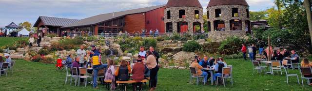 Twin Oast Outdoor Eating