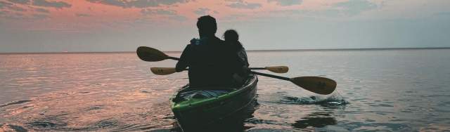 How to Kayak at Sunrise or Sunset: Expert Tips for Beginners