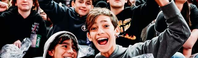 Crowd cheering at San Antonio Spurs Game