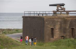 fort gaines in mobile alabama