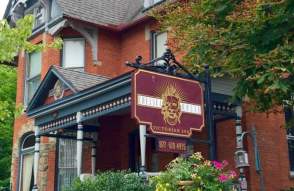 Chelsea House Victorian Inn