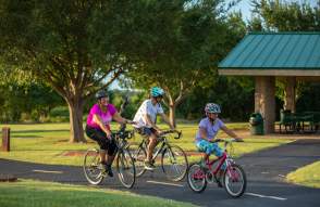 Family of 3 cycling