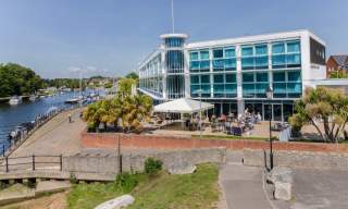 Front view of the Captain's Club Hotel & Spa