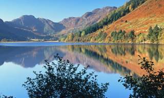 View of the mountains in Llyn Crafnant