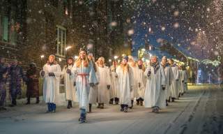 Lucia-tog på Verket i Moss med snø