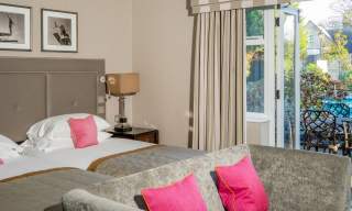 Bedroom at Foxhills Club & Resort