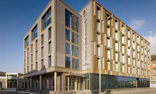 Doubletree by Hilton Hull