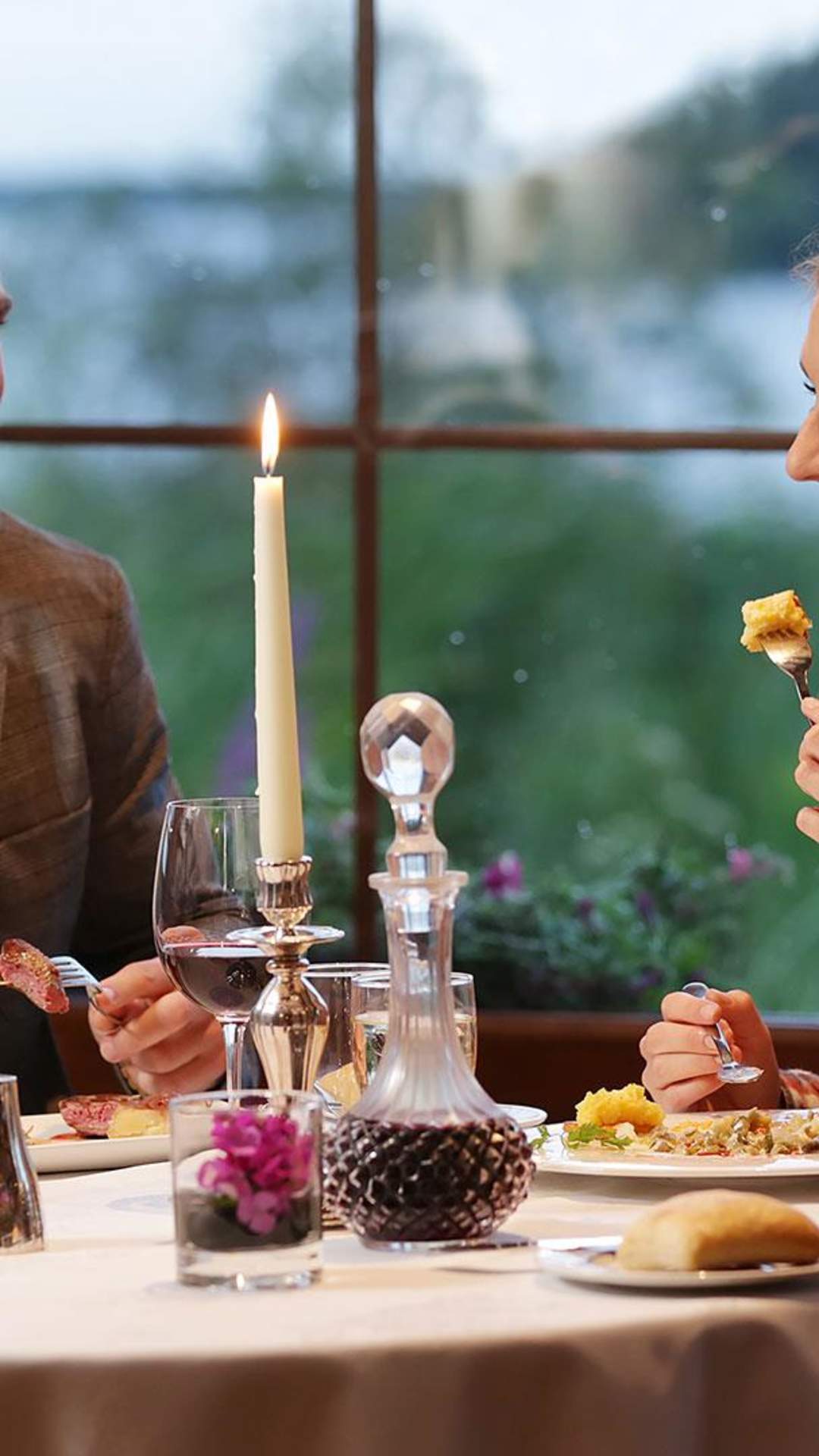Food Restaurant Couple Dinner