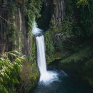 Winter Hike to Toketee Falls